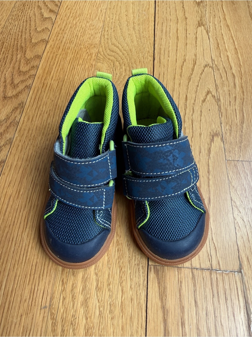 See Kai Run Navy and Green Velcro Sneakers Size 7